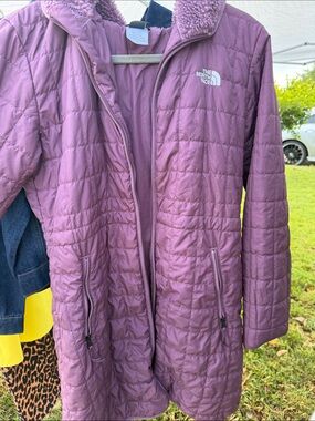 The North Face Women’s Quilted Coat in Mauve Pink